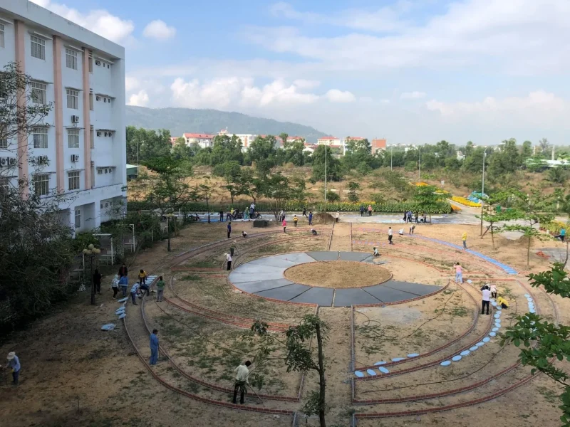 Công trình “ Vườn Hồng 15 năm” 4 Công trình “ Vườn Hồng 15 năm”