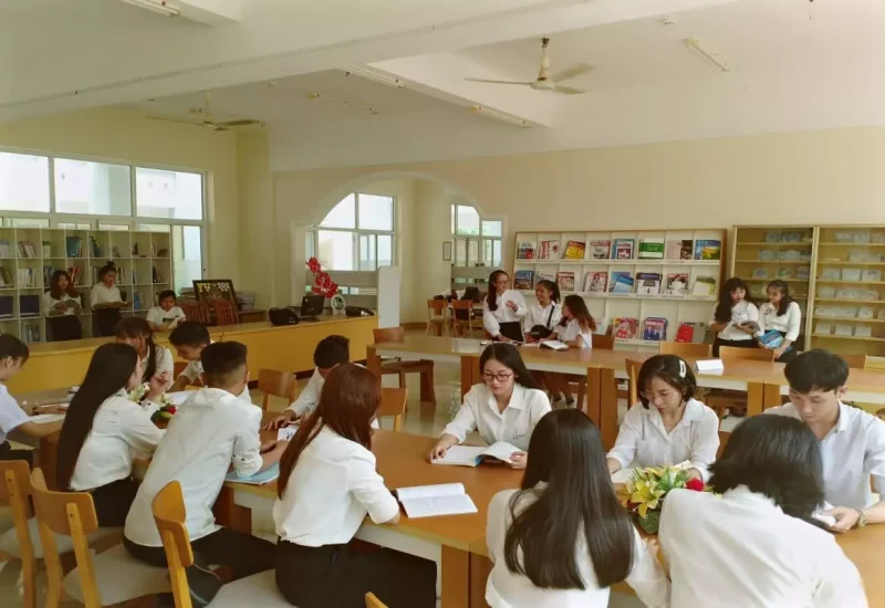 Thói quen đọc sách - Chìa khóa thành công cho sinh viên 4.0 1 Thói quen đọc sách – Chìa khóa thành công cho sinh viên 4.0