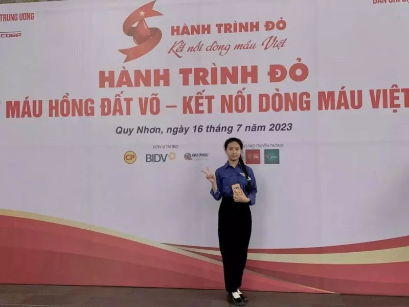 Đoàn Thanh niên Trường Đại học Quang Trung tham gia chương trình "HÀNH TRÌNH ĐỎ - GIỌT MÁU HỒNG ĐẤT VÕ " 1 “HÀNH TRÌNH ĐỎ – GIỌT MÁU HỒNG ĐẤT VÕ “