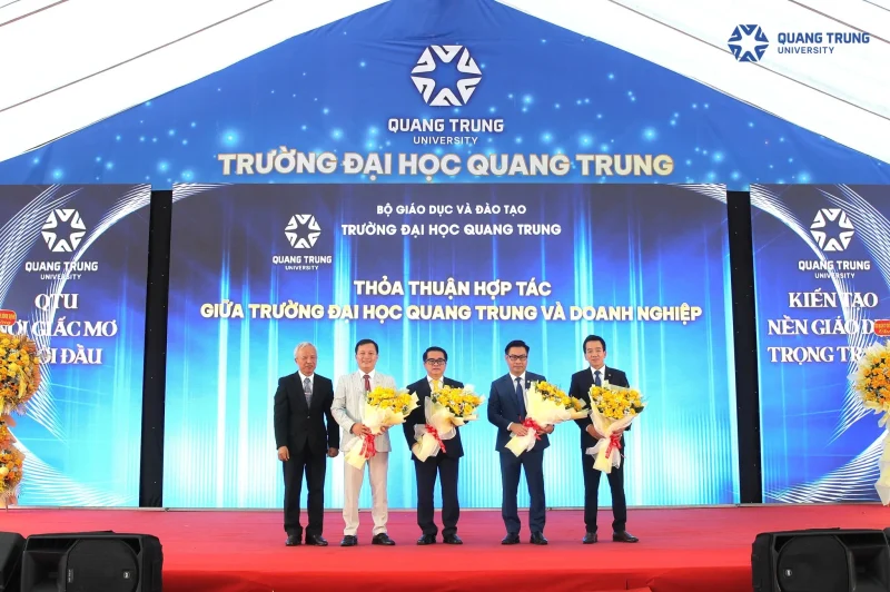 Trường Đại học Quang Trung sử dụng điểm thi ĐGNL ĐHQG-HCM trong xét tuyển 2 Trường Đại học Quang Trung tăng cường hợp tác với các doanh nghiệp
