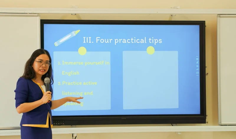 Tọa đàm: Chiến lược học tiếng Anh hiệu quả cho sinh viên năm nhất đại học 4 Tọa đàm: Chiến lược học tiếng Anh hiệu quả cho sinh viên năm nhất đại học
