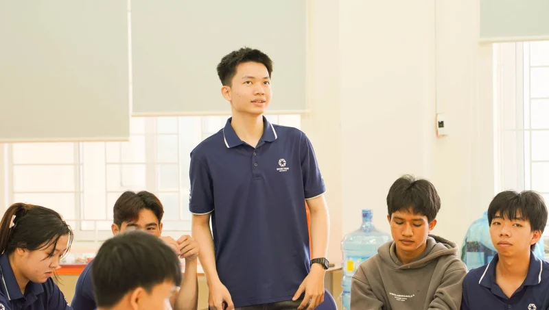 Tọa đàm: Chiến lược học tiếng Anh hiệu quả cho sinh viên năm nhất đại học 5 Tọa đàm: Chiến lược học tiếng Anh hiệu quả cho sinh viên năm nhất đại học