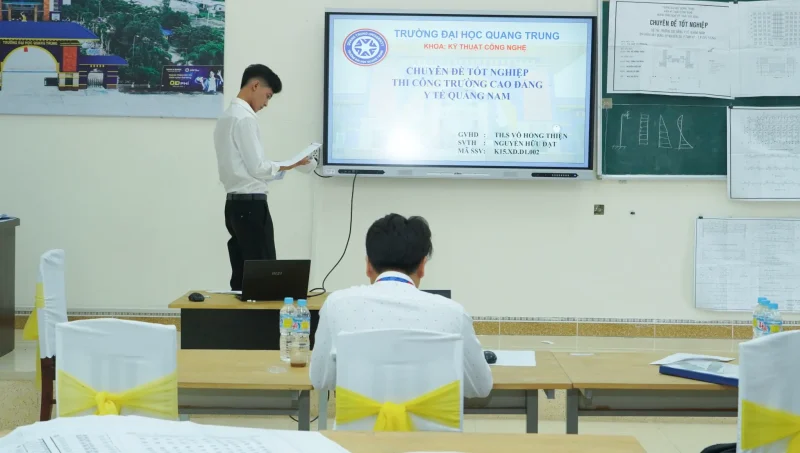 Lễ Bảo vệ đồ án, chuyên đề tốt nghiệp ngành Công nghệ kỹ thuật xây dựng