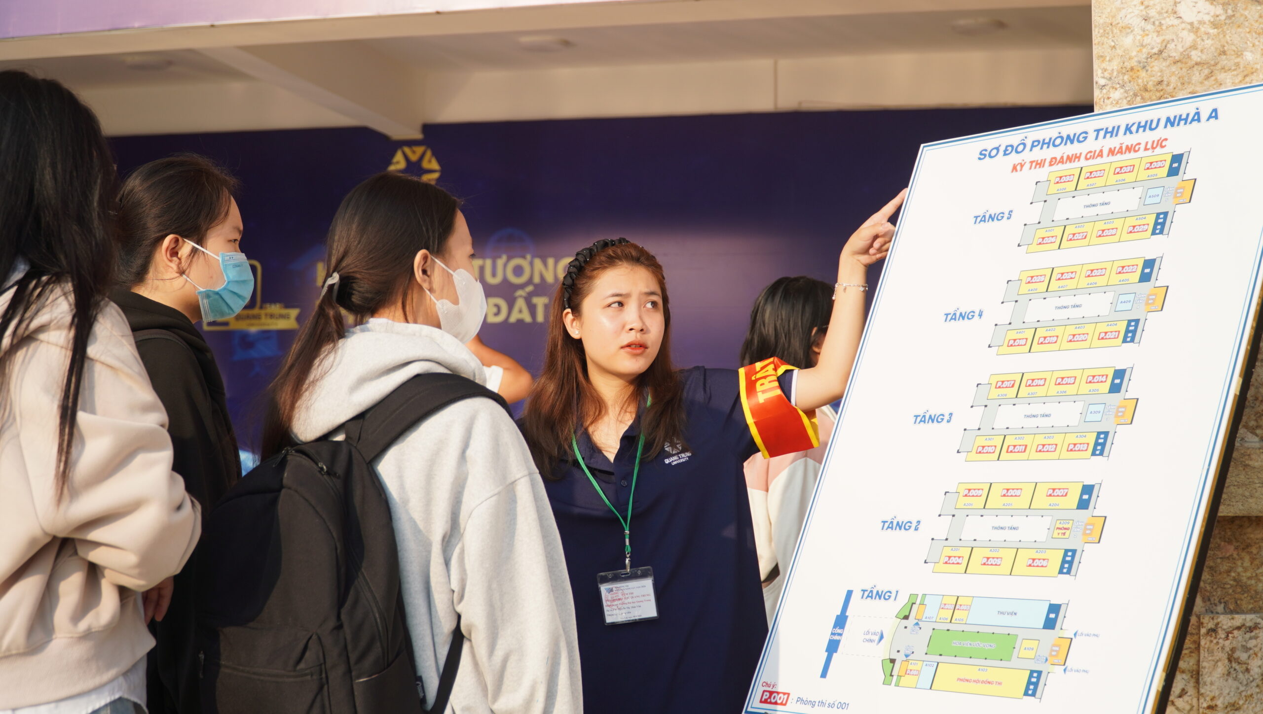 Gần 3.000 thí sinh hoàn thành kỳ thi ĐGNL ĐHQG-HCM đợt 1 năm 2026 tại cụm thi Trường Đại học Quang Trung 2 Trg08827