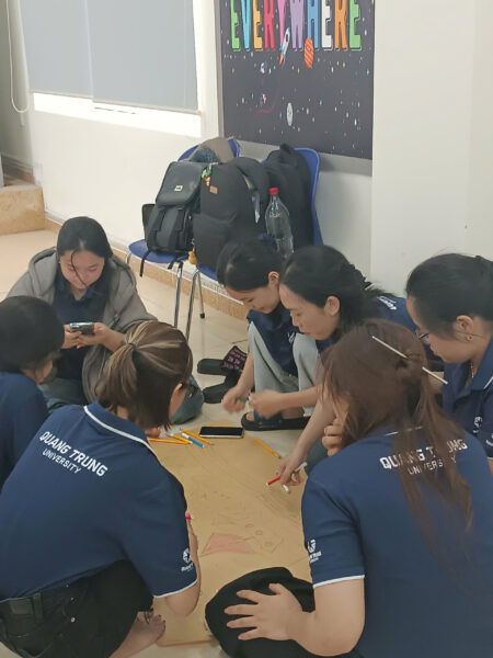 Sinh hoạt Câu lạc bộ tiếng Anh ngày 09/4/2026 6 Z7710234002979 B120810a2883236208826940019a1338