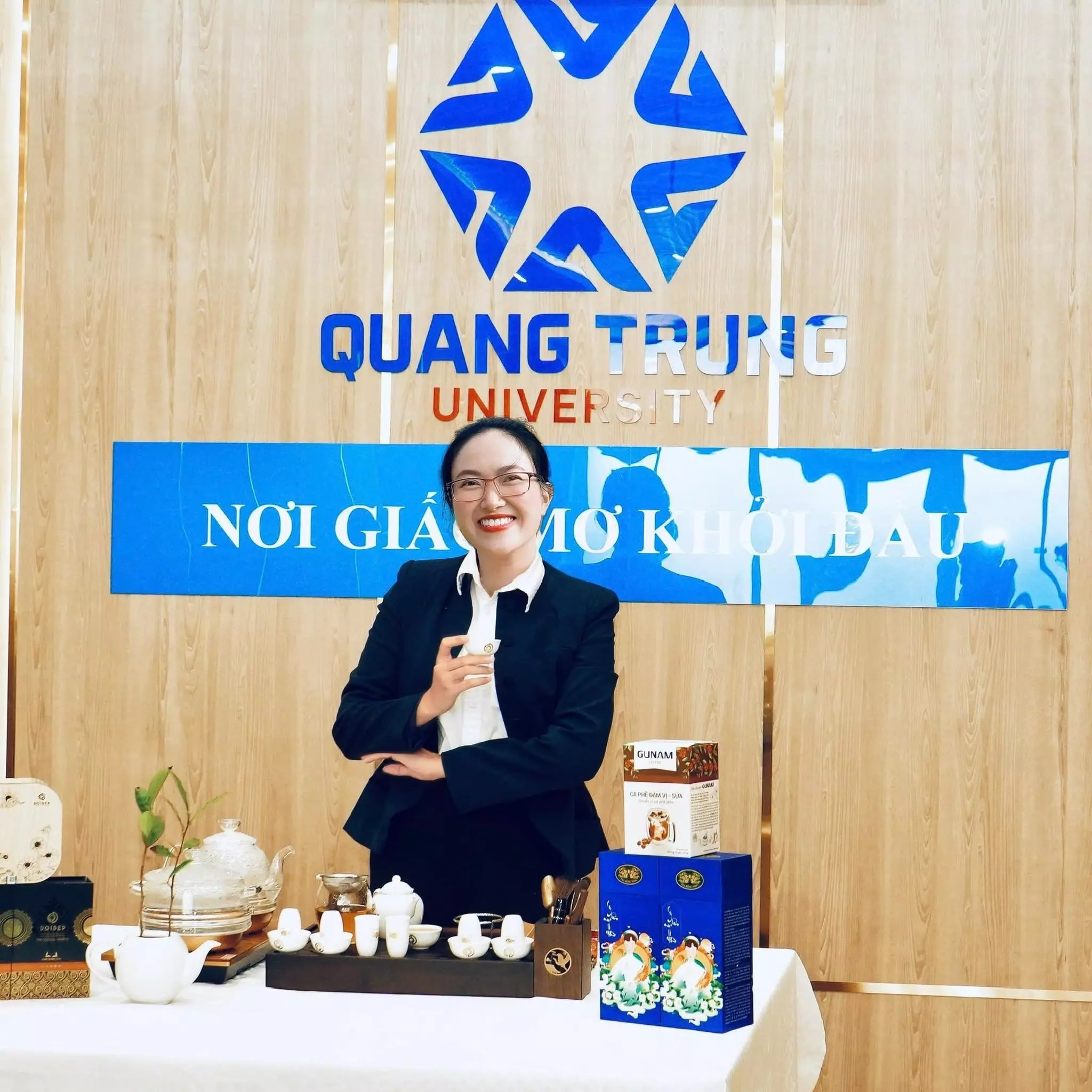 Phụ trách phòng