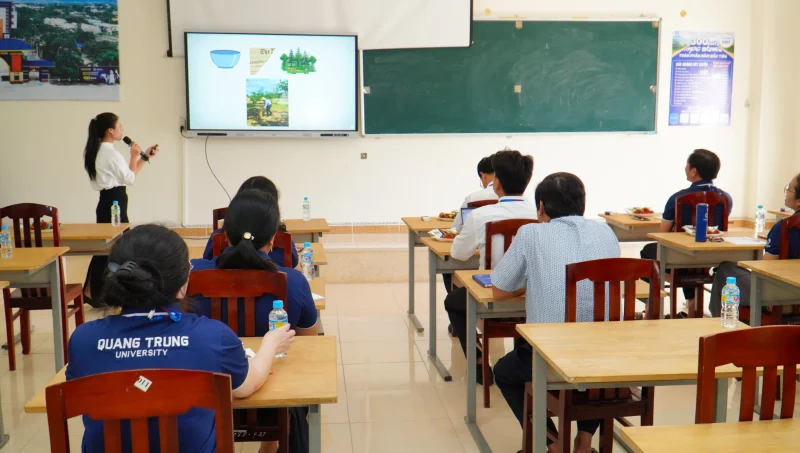 Nâng cao năng lực học thuật chuyên đề "Cách viết một bài báo khoa học"