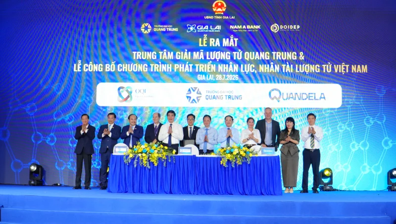 Trường Đại học Quang Trung Cùng OQI, Quandela và Nam A Bank hợp tác phát triển hệ sinh thái lượng tử 1 Trường Đại học Quang Trung Cùng OQI, Quandela và Nam A Bank hợp tác phát triển hệ sinh thái lượng tử