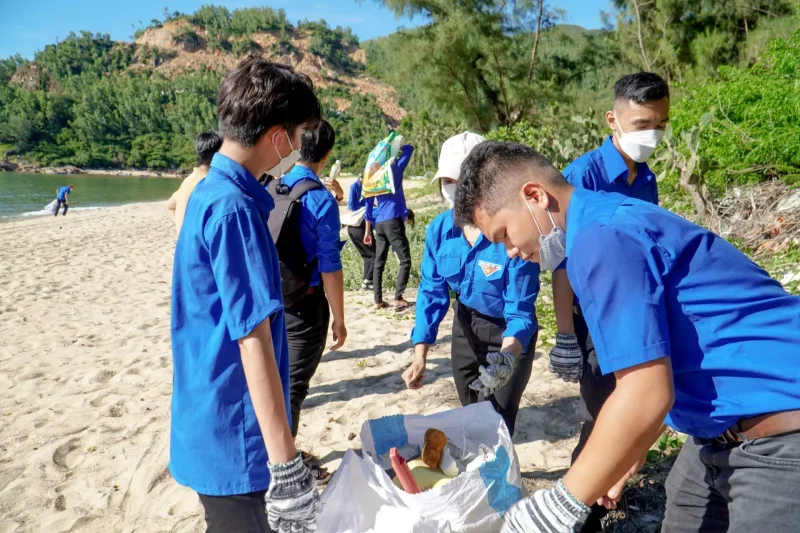 Tuổi trẻ QTU hưởng ứng Ngày Môi trường thế giới 05/6/2022 3 Tuổi trẻ QTU hưởng ứng Ngày Môi trường thế giới 05/6/2022