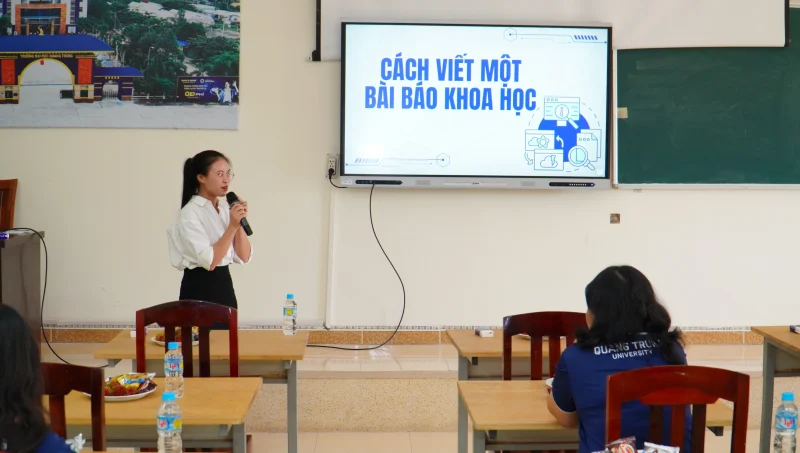 Nâng cao năng lực học thuật chuyên đề "Cách viết một bài báo khoa học"