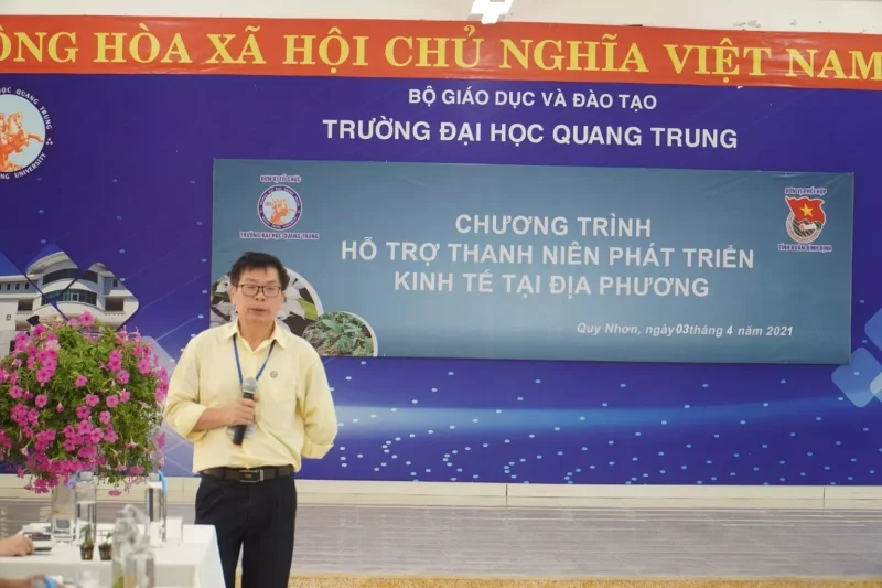Trường Đại học Quang Trung trao tặng 1.500 cây lan giống cho thanh niên 8 Trường Đại học Quang Trung trao tặng 1.500 cây lan giống cho thanh niên