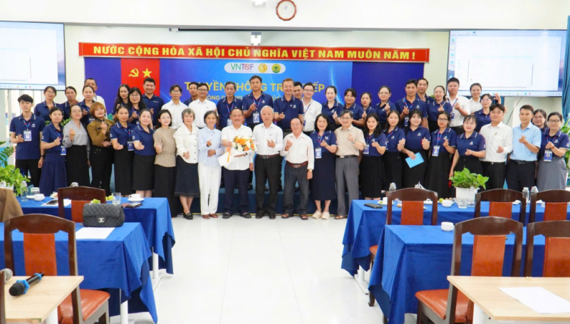 Vì giảng đường QTU không khói thuốc lá và sống khỏe chủ động 1 Vì giảng đường không khói thuốc lá