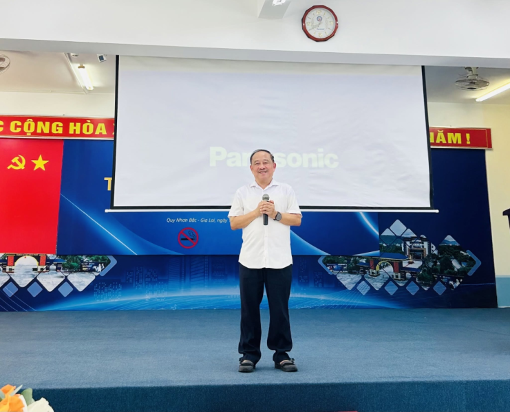 Vì giảng đường QTU không khói thuốc lá và sống khỏe chủ động 3 Vì giảng đường không khói thuốc lá