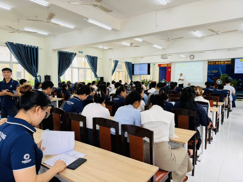 Vì giảng đường QTU không khói thuốc lá và sống khỏe chủ động 6 Vì giảng đường không khói thuốc lá