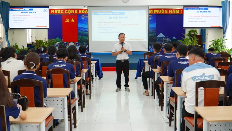 Khai mạc tuần công dân - sinh viên K21