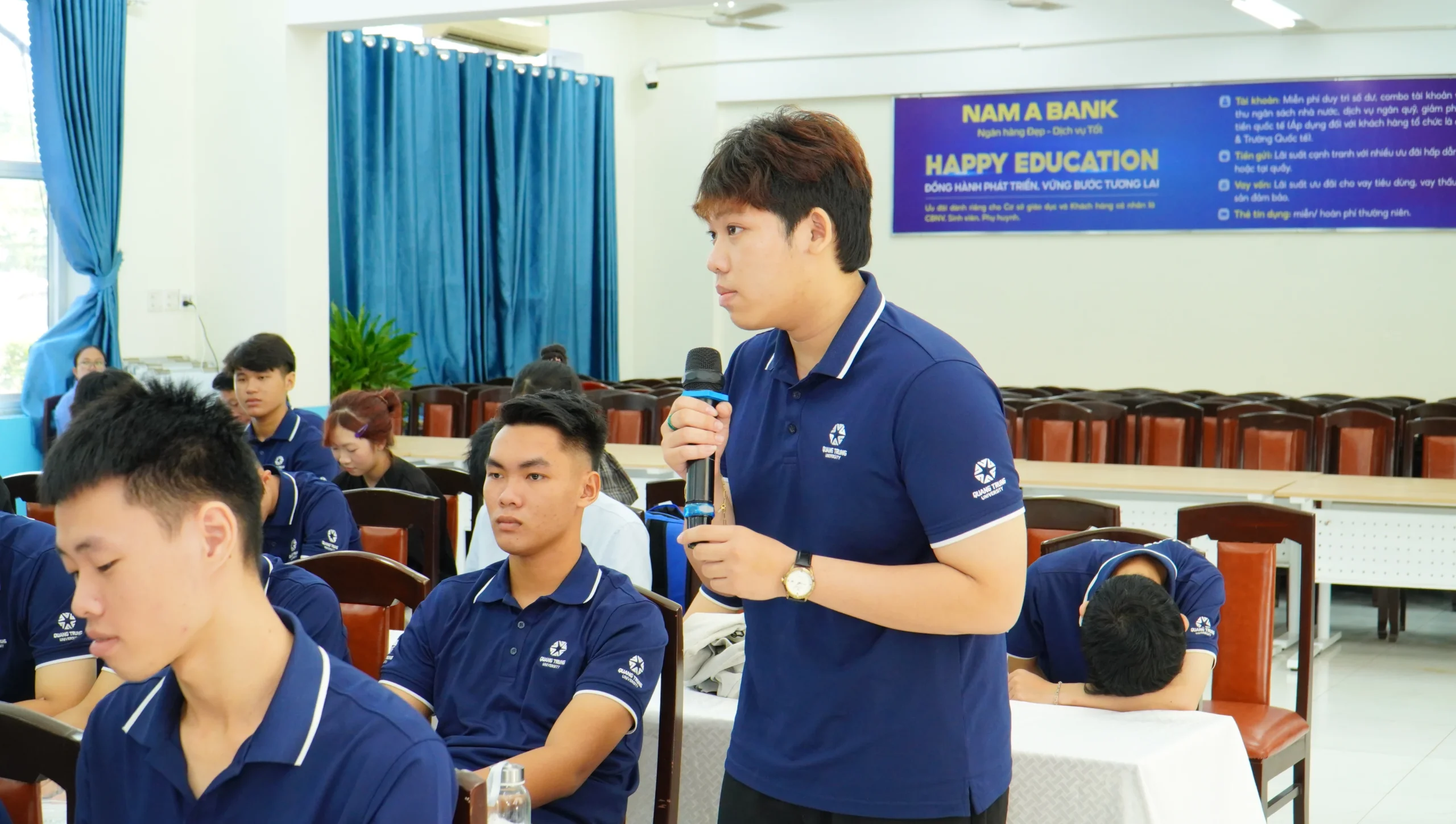 Sinh viên QTU giao lưu trực tiếp cùng chuyên ga FPT Software