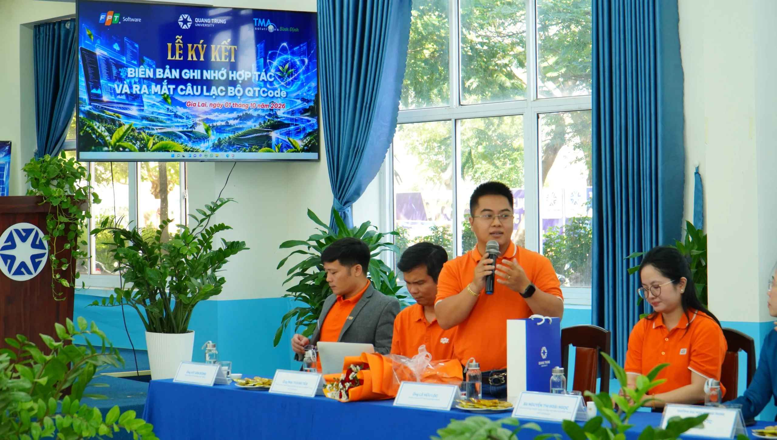 Sinh viên QTU giao lưu trực tiếp cùng chuyên ga FPT Software