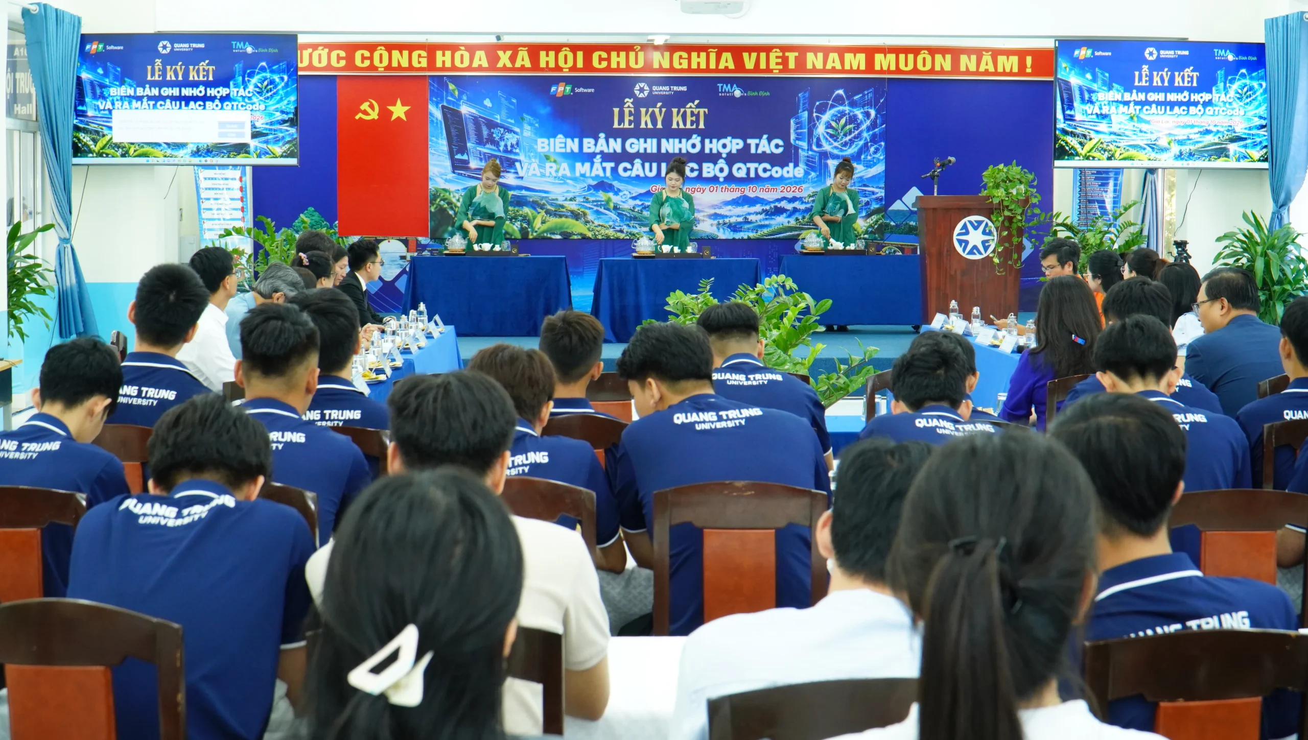Trường Đại học Quang Trung hợp tác cùng FPT Sofware Quy Nhơn