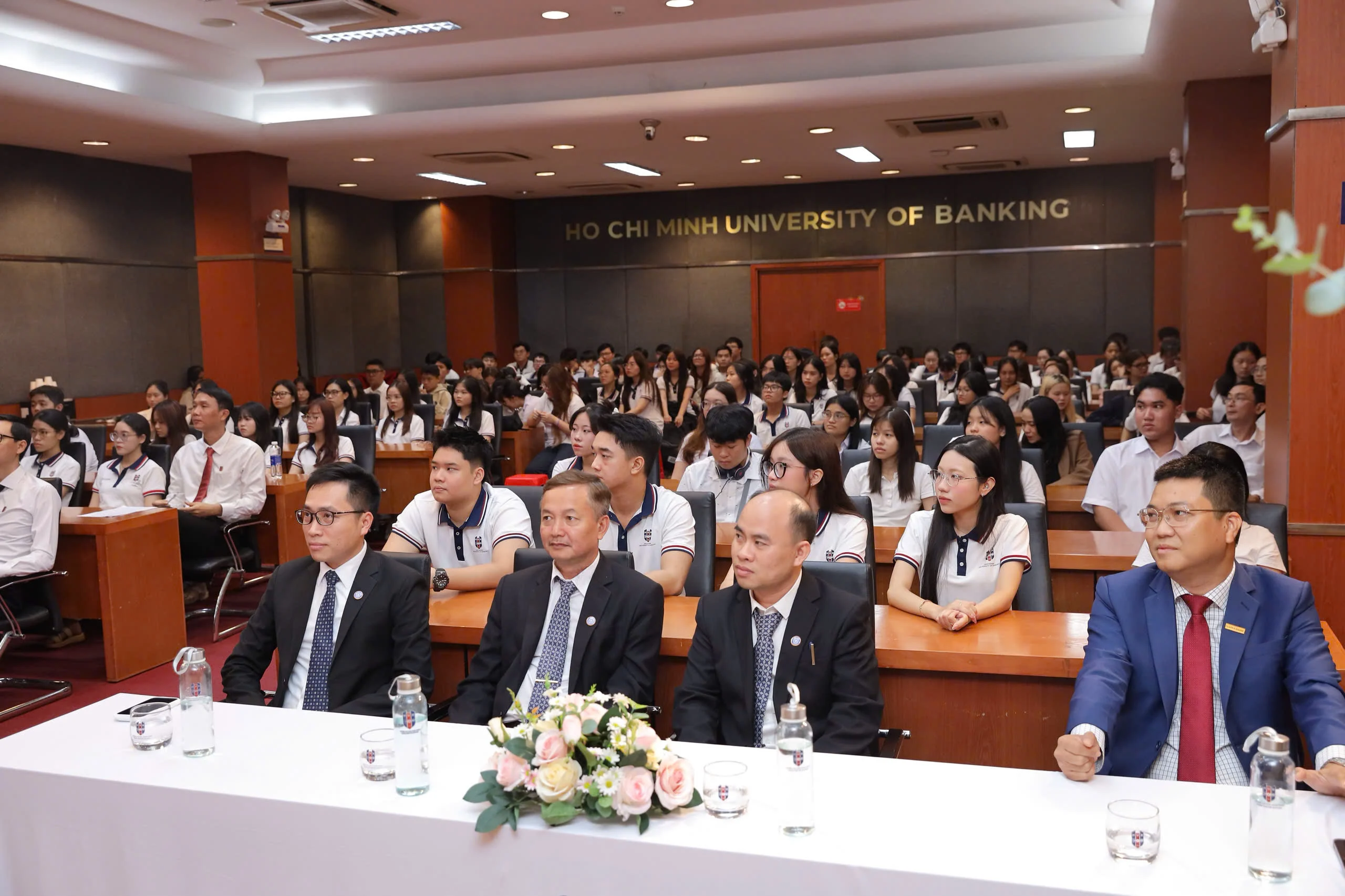 Trường Đại học Quang Trung bắt tay hợp tác với Trường Đại học Ngân hàng TP. HCM