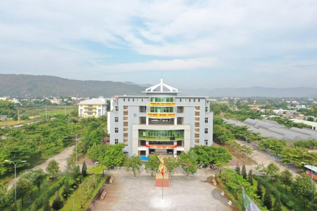 Trường Đại học Quang Trung là môi trường để học viên, sinh viên phát huy tối đa năng lực, tiếp cận và nắm vững công nghệ, sẵn sàng chinh phục tương lai