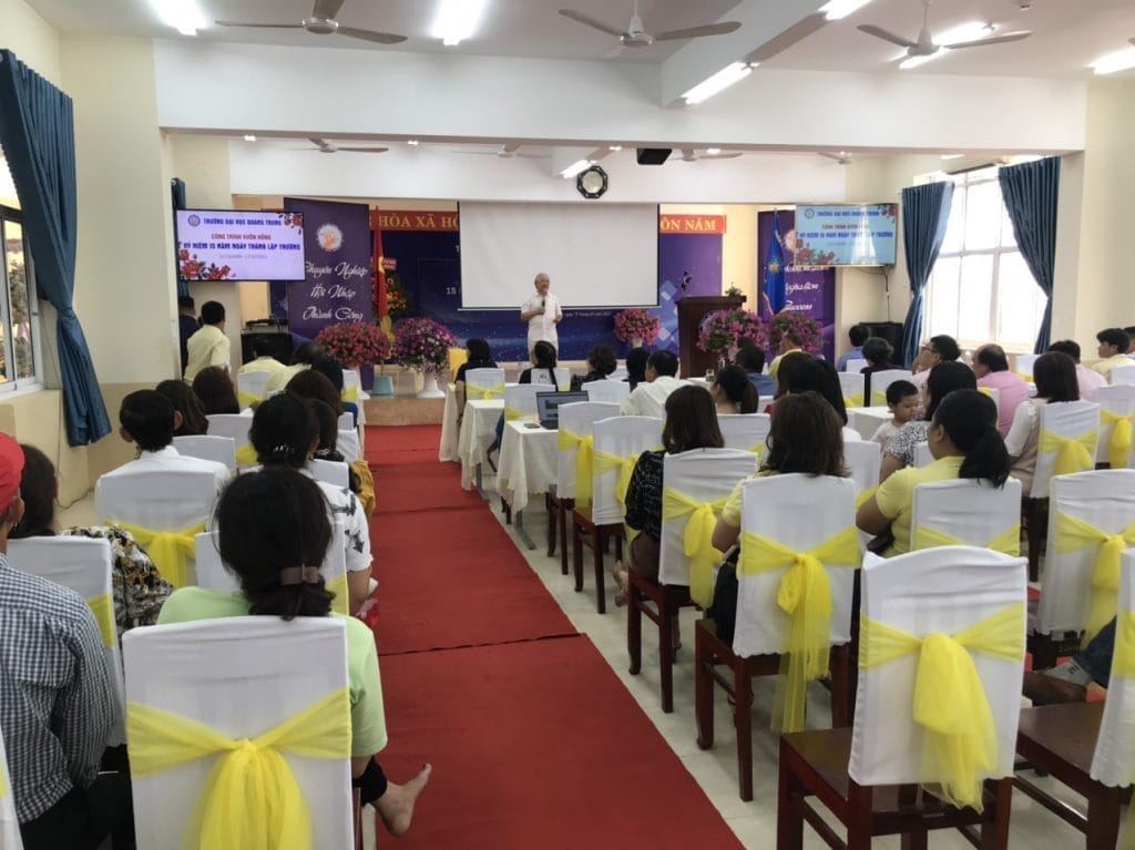 Trường Đại học Quang Trung đã sẵn sàng cho Kỷ niệm 15 năm thành lập 19 94a40b26cc853fdb6694