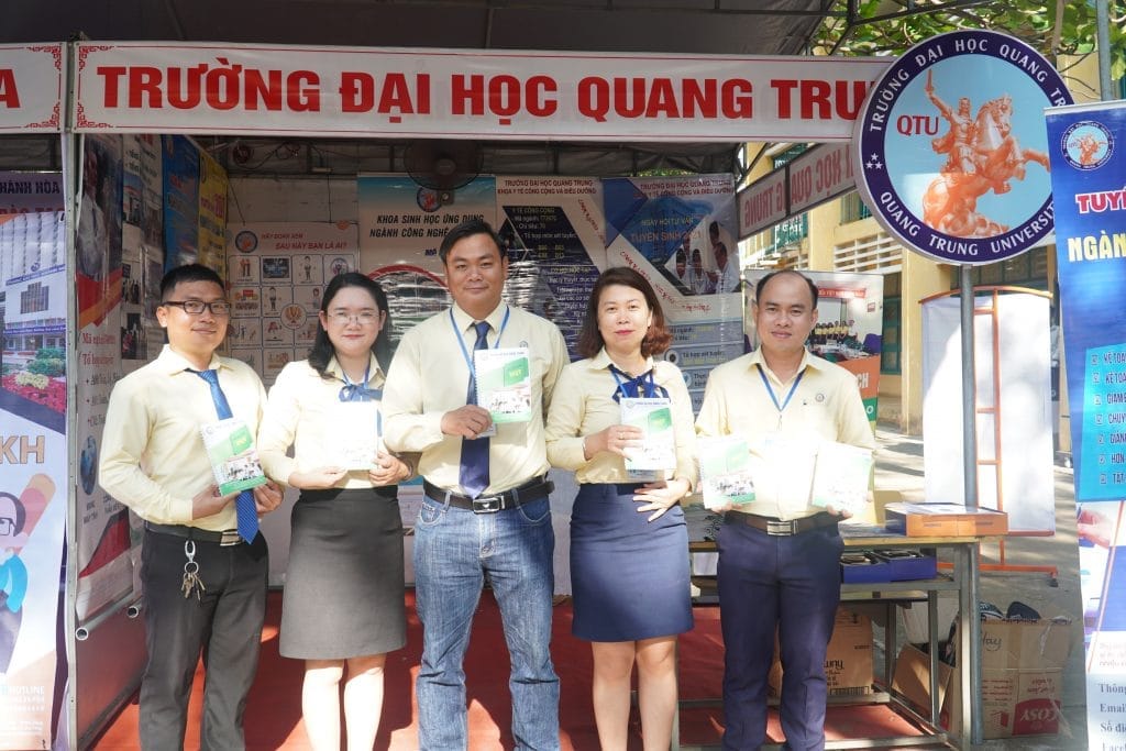 Ngày hội tư vấn tuyển sinh tại Phú Yên và Bình Định 7 DSC09411