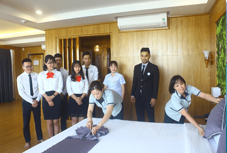 "CƠN KHÁT" NHÂN LỰC NGÀNH DU LỊCH 1 DL 01