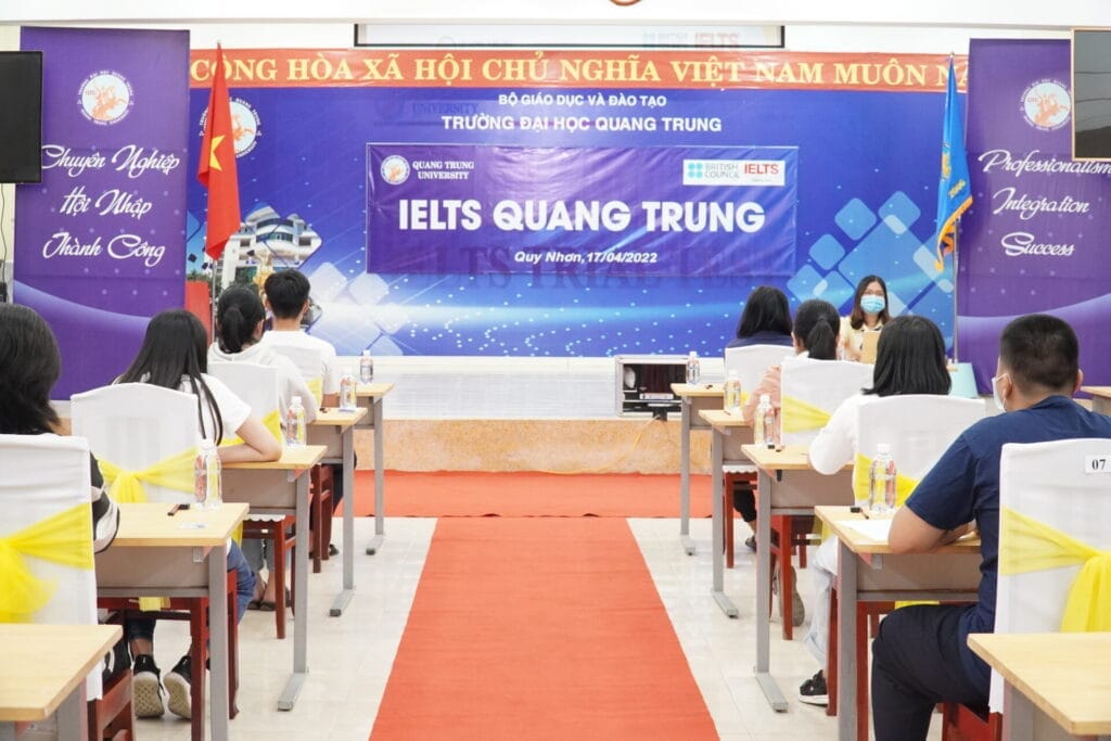 Quyết định số 83/QĐ-ĐHQT Quy định công tác cố vấn học tập 21 DSC01935