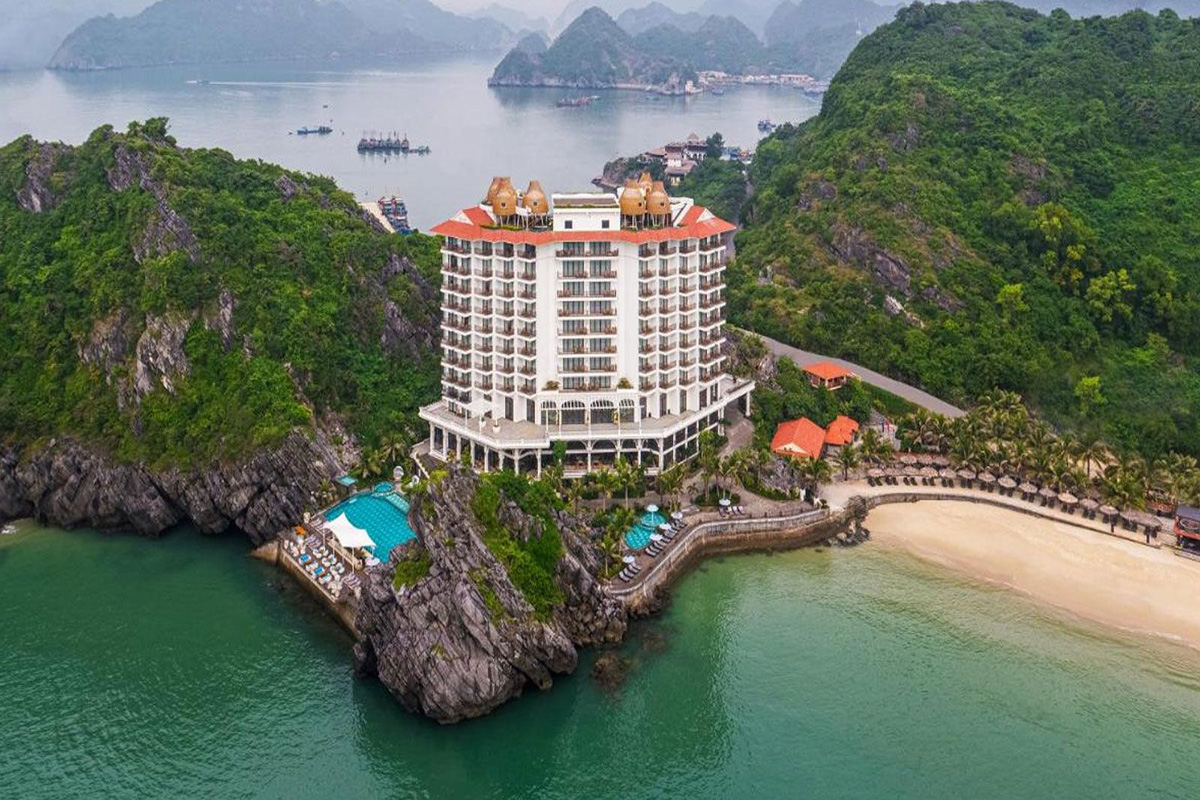 Quyet dinh hoc nganh quan tri khach san dua vào dau?