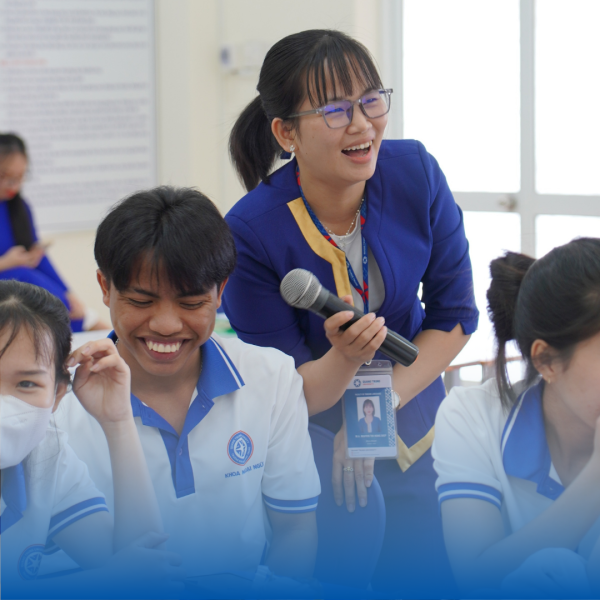 Sinh Hoạt Clb Tiếng Anh 28_11