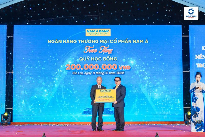 Nam A Bank trao 200 triệu đồng cho quỹ học bổng QTU, tiếp sức ước mơ sinh viên vượt khó học tập 47 560062260 1215054377310939 9068720134863366 N