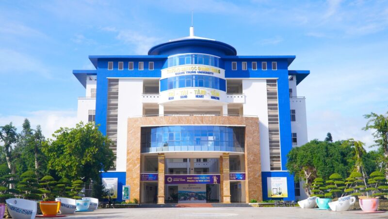 Trường Đại Học Quang Trung