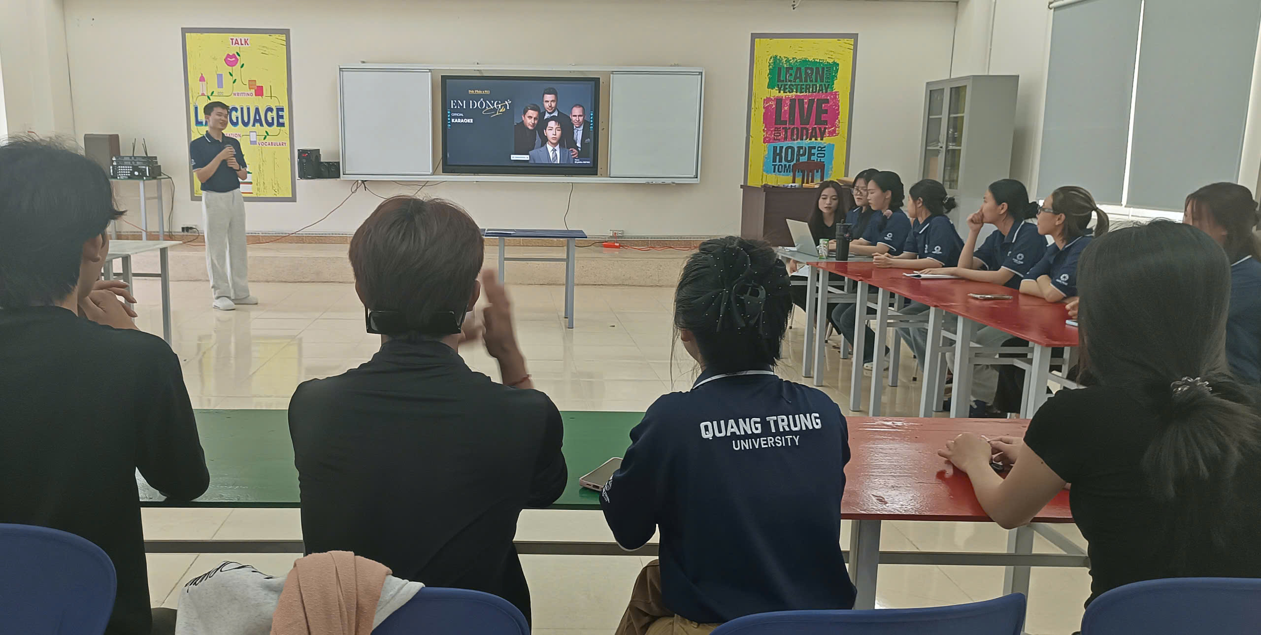 Z7710233685104 00835b3826b84dde04550fa06ec2c5fc