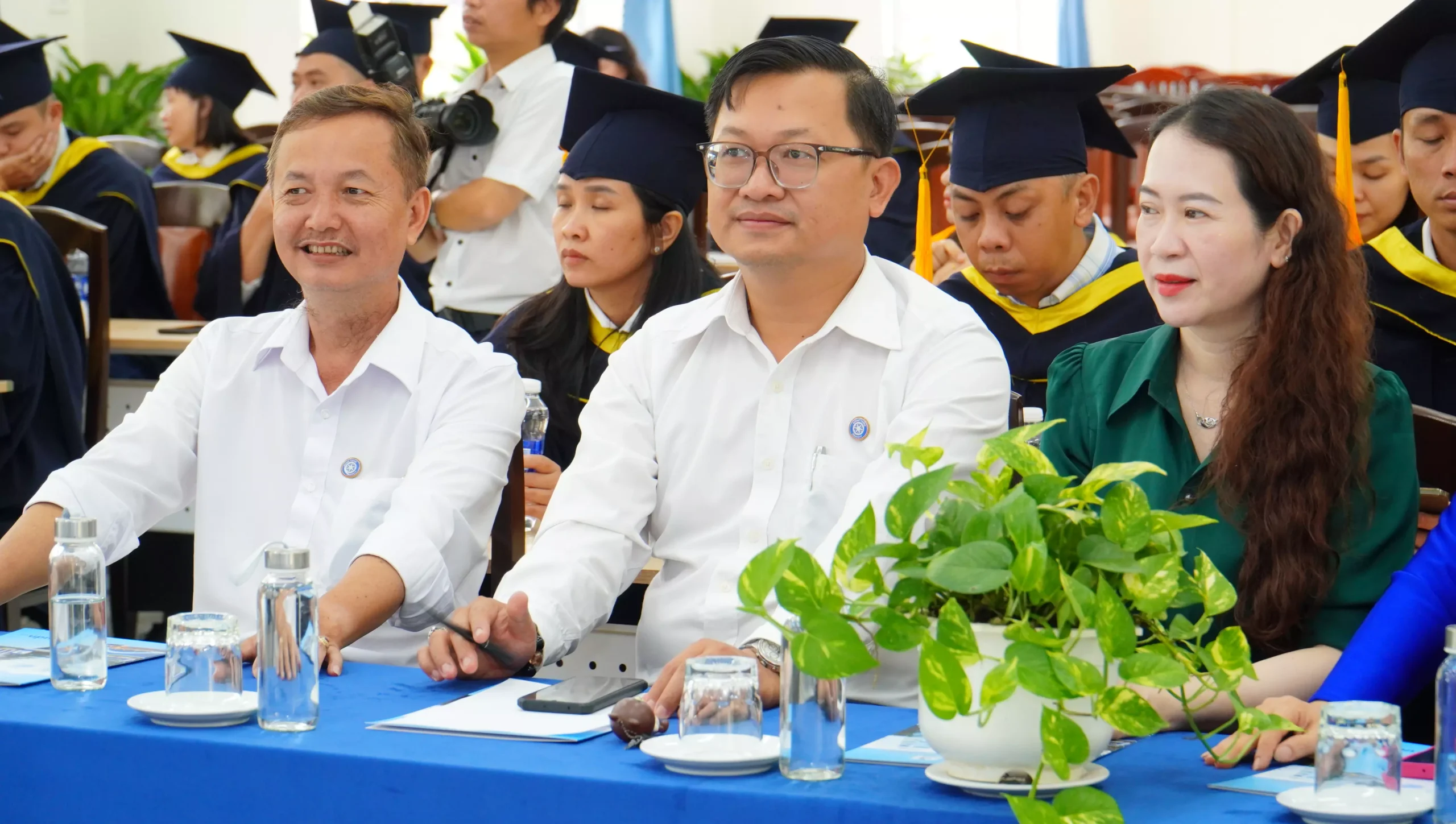 Lễ trao bằng tốt nghiệp ngành Ngôn ngữ Anh K31