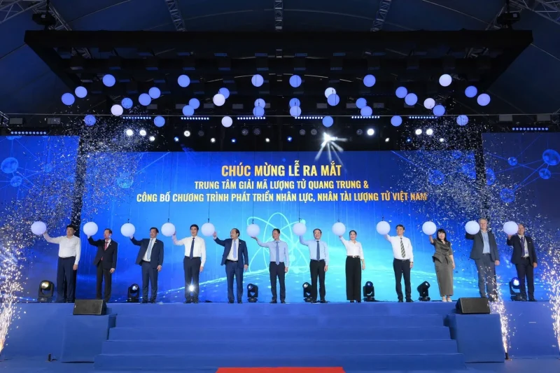 Lễ ra mắt Trung tâm Giải mã Lượng tử Quang Trung